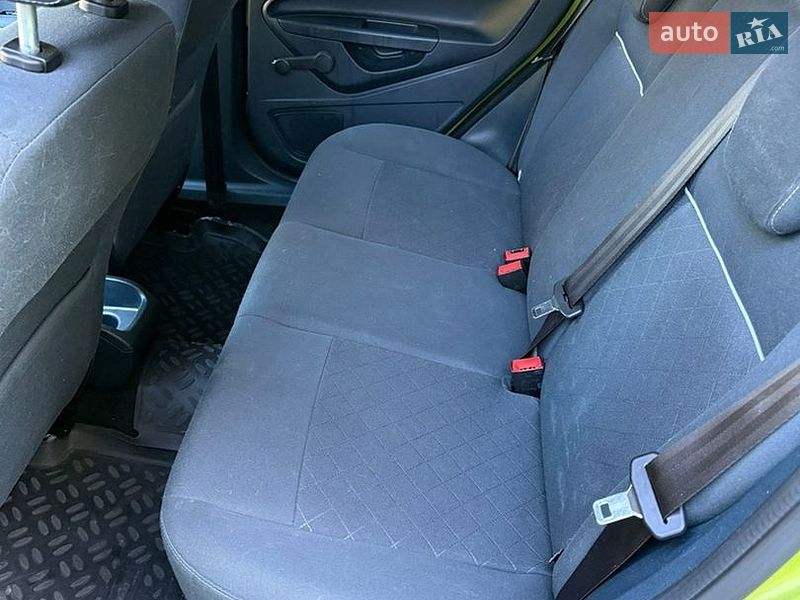 Хетчбек Ford Fiesta 2011 в Києві