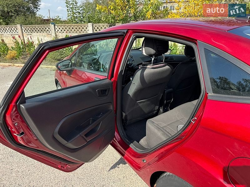 Седан Ford Fiesta 2017 в Золочеве фото 26 Седан Ford Fiesta 2017 в Золочеве