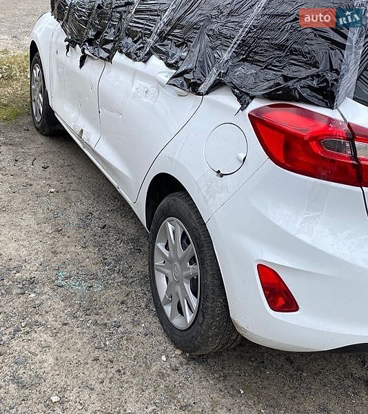 Хетчбек Ford Fiesta 2018 в Сумах