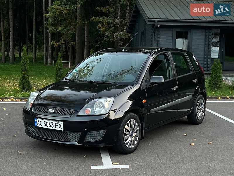 Хэтчбек Ford Fiesta 2007 в Ровно
