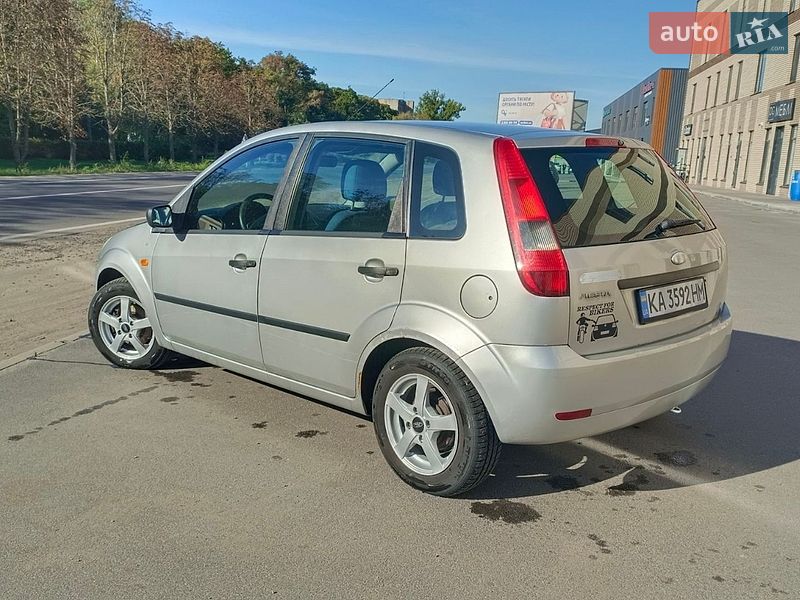 Хетчбек Ford Fiesta 2004 в Білій Церкві
