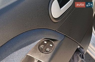 Хетчбек Ford Fiesta 2004 в Білій Церкві