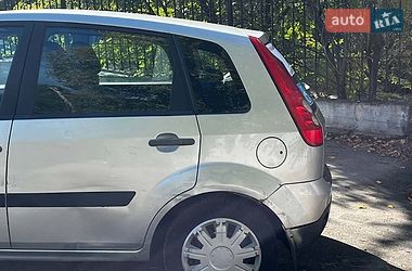 Хэтчбек Ford Fiesta 2008 в Киеве