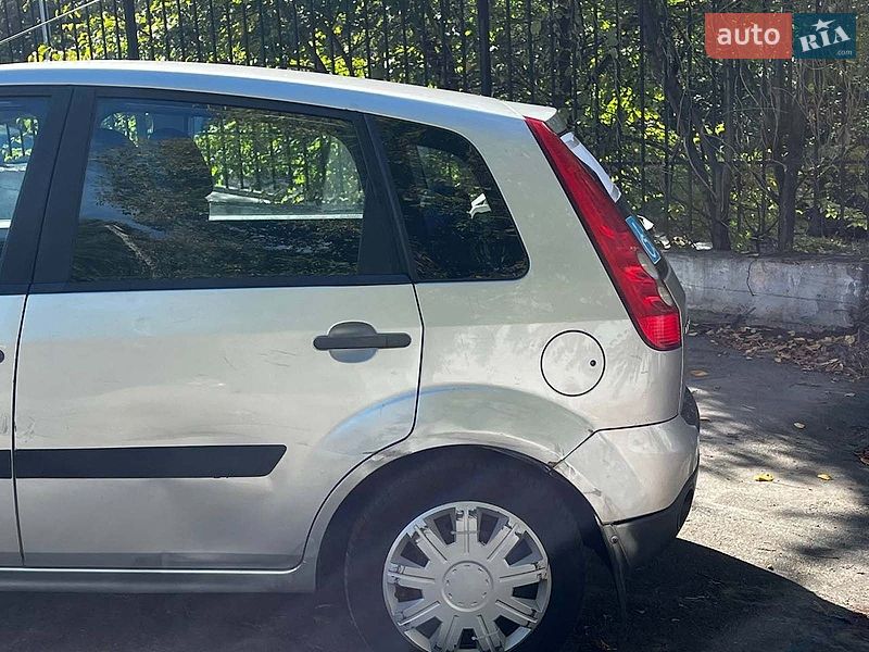 Хэтчбек Ford Fiesta 2008 в Киеве