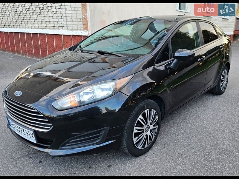 Седан Ford Fiesta 2015 в Калиновке