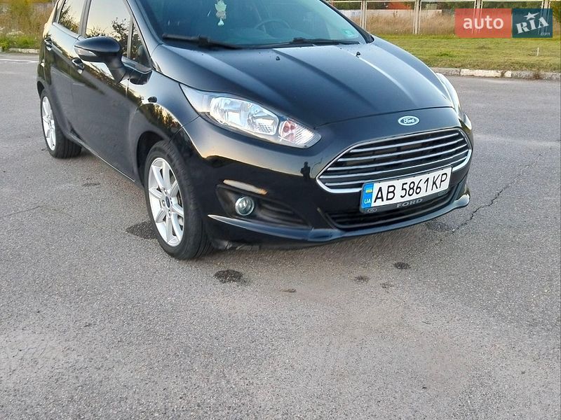Хетчбек Ford Fiesta 2016 в Вінниці