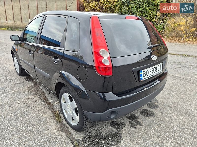 Хэтчбек Ford Fiesta 2006 в Жмеринке