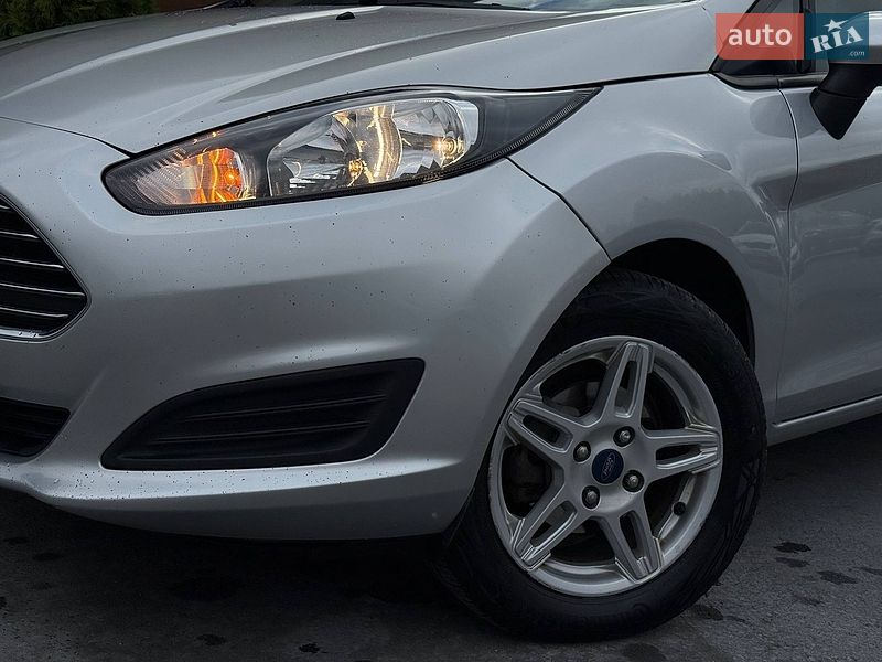 Седан Ford Fiesta 2017 в Рівному