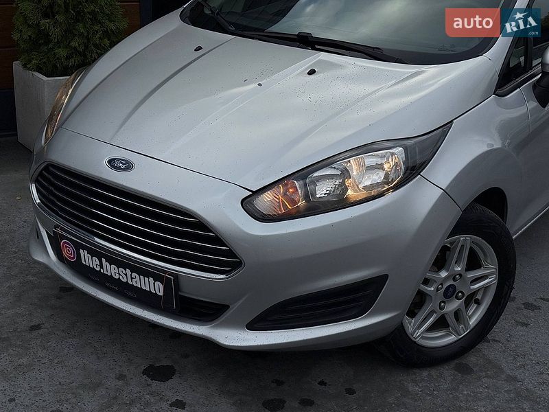 Седан Ford Fiesta 2017 в Рівному