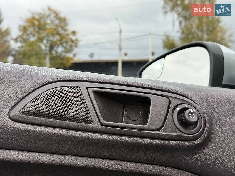 Седан Ford Fiesta 2017 в Рівному