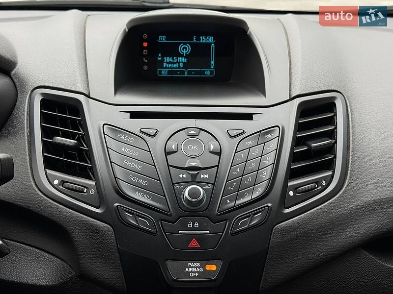 Седан Ford Fiesta 2017 в Рівному