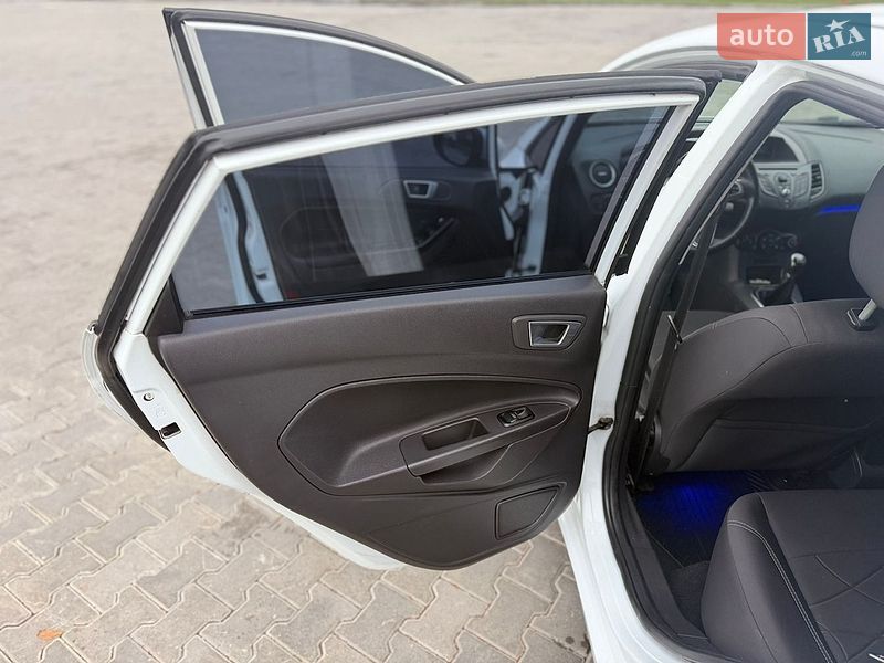 Хетчбек Ford Fiesta 2013 в Тульчині