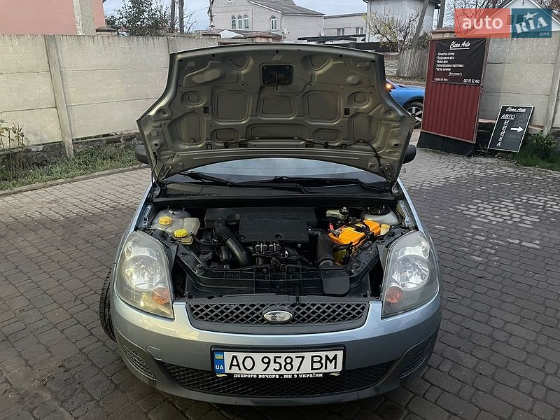 Хэтчбек Ford Fiesta 2006 в Житомире
