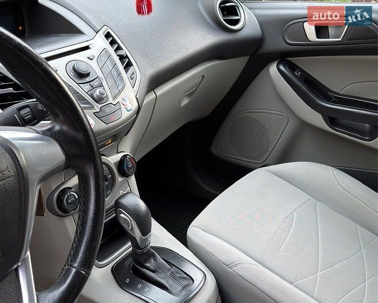 Хэтчбек Ford Fiesta 2013 в Броварах фото 7 Хэтчбек Ford Fiesta 2013 в Броварах