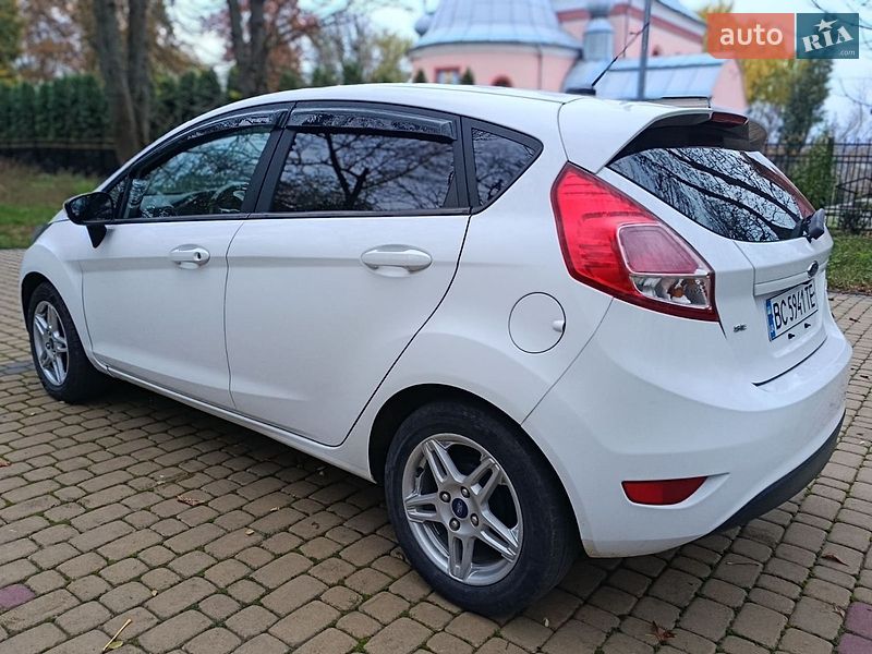 Седан Ford Fiesta 2019 в Шептицькому
