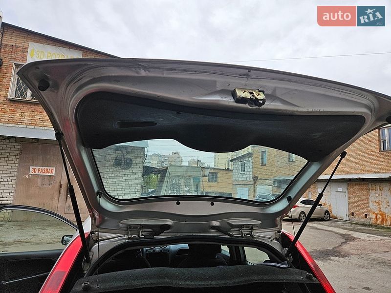 Хетчбек Ford Fiesta 2006 в Києві
