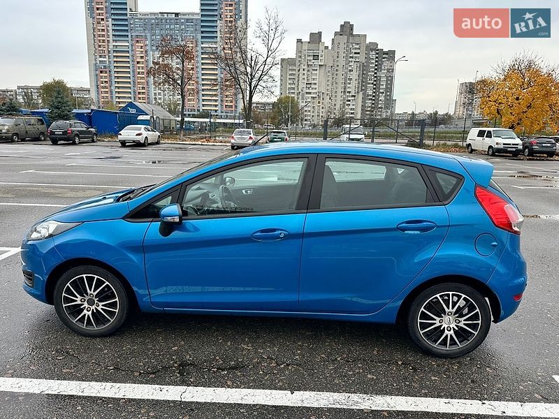 Хетчбек Ford Fiesta 2015 в Києві фото 4 Хетчбек Ford Fiesta 2015 в Києві
