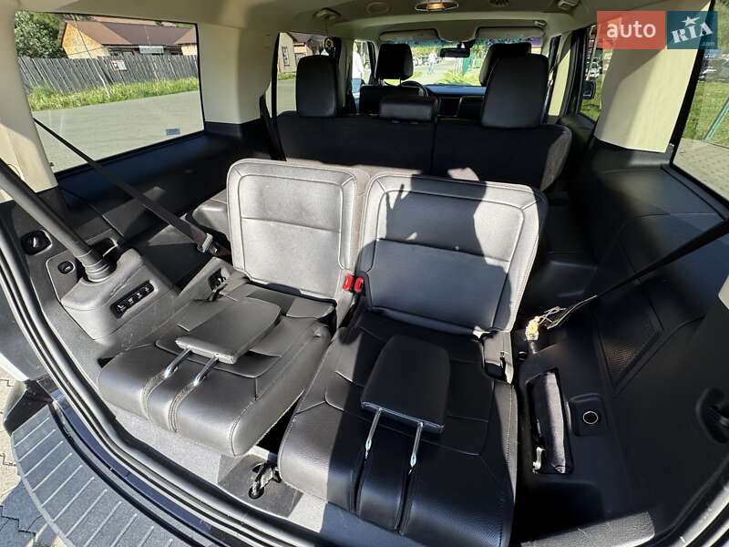 Позашляховик / Кросовер Ford Flex 2019 в Сваляві