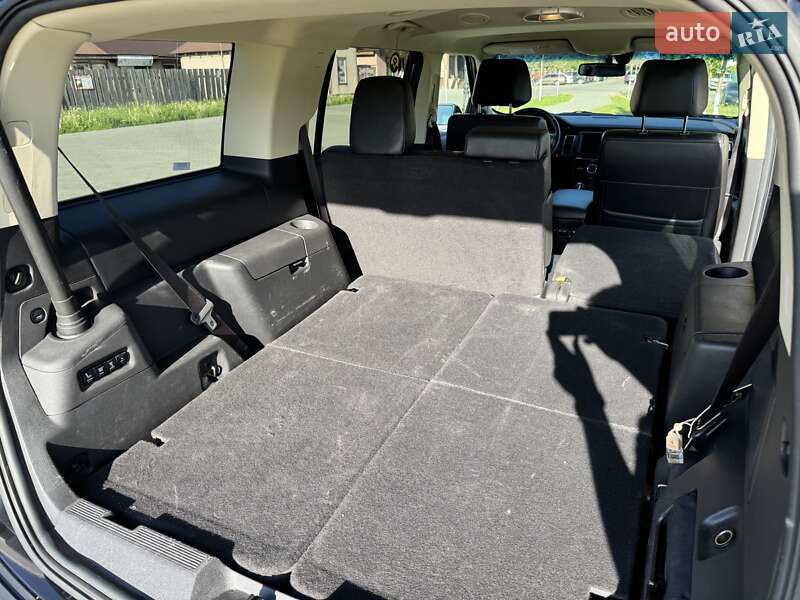 Позашляховик / Кросовер Ford Flex 2019 в Сваляві