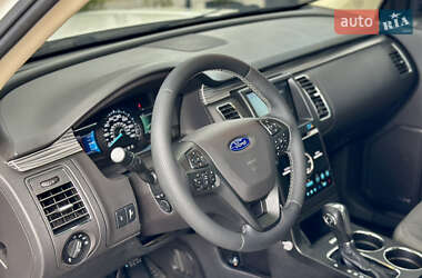 Внедорожник / Кроссовер Ford Flex 2016 в 