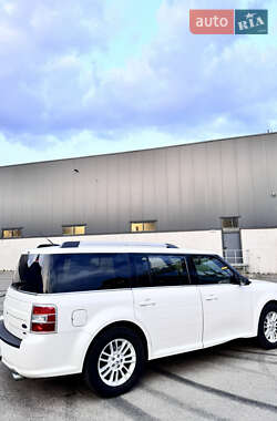 Внедорожник / Кроссовер Ford Flex 2014 в 