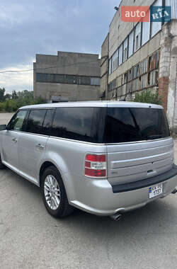 Внедорожник / Кроссовер Ford Flex 2018 в 