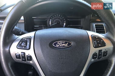 Позашляховик / Кросовер Ford Flex 2016 в 