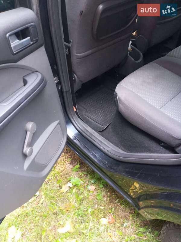 Минивэн Ford Focus C-Max 2006 в Черновцах фото 6 Минивэн Ford Focus C-Max 2006 в Черновцах