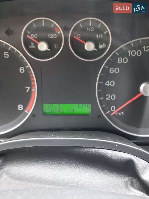 Минивэн Ford Focus C-Max 2006 в Черновцах фото 5 Минивэн Ford Focus C-Max 2006 в Черновцах