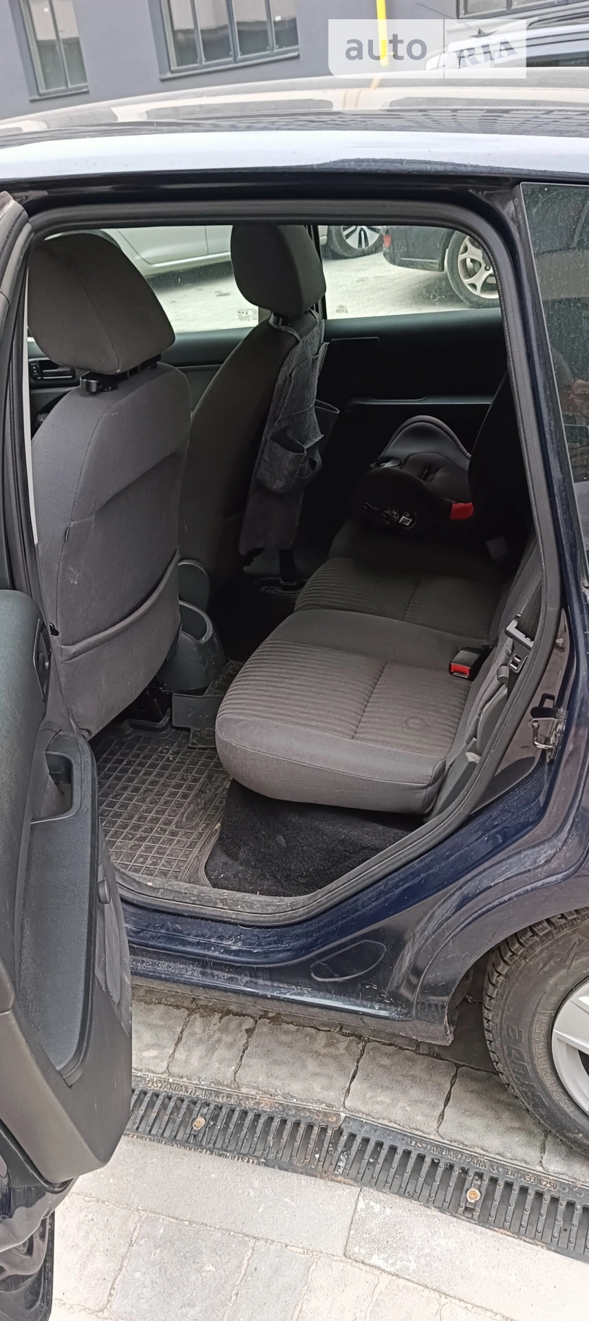 Ford Focus C MAX 2006 VIN WF0MXXGCDM6U12076 фото оголошення 4 з 9