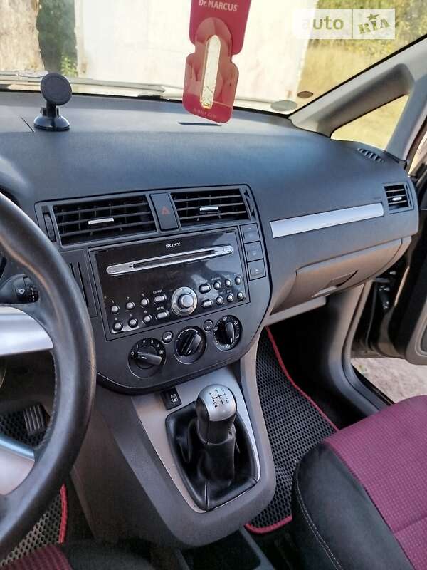 Минивэн Ford Focus C-Max 2004 в Коростене