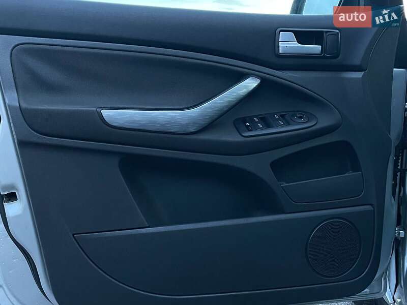 Минивэн Ford Focus C-Max 2007 в Луцке