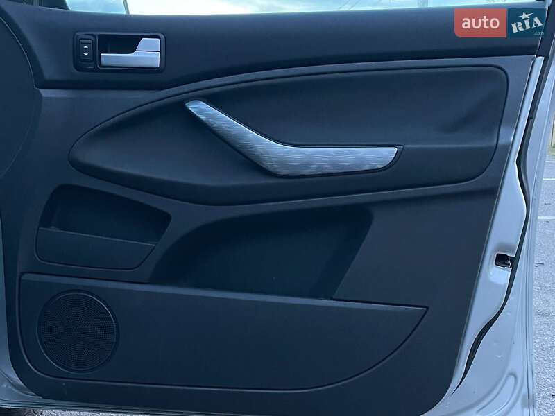 Минивэн Ford Focus C-Max 2007 в Луцке