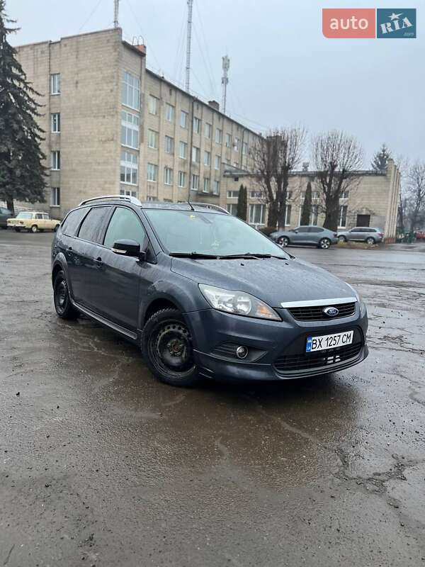 Мінівен Ford Focus C-Max 2010 в Летичіві