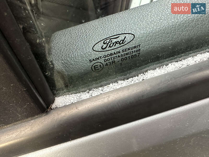 Мінівен Ford Focus C-Max 2005 в Чернівцях