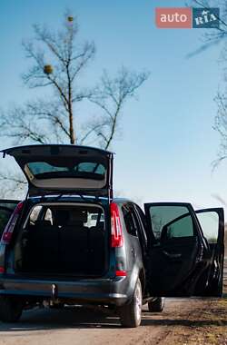 Минивэн Ford Focus C-Max 2008 в 
