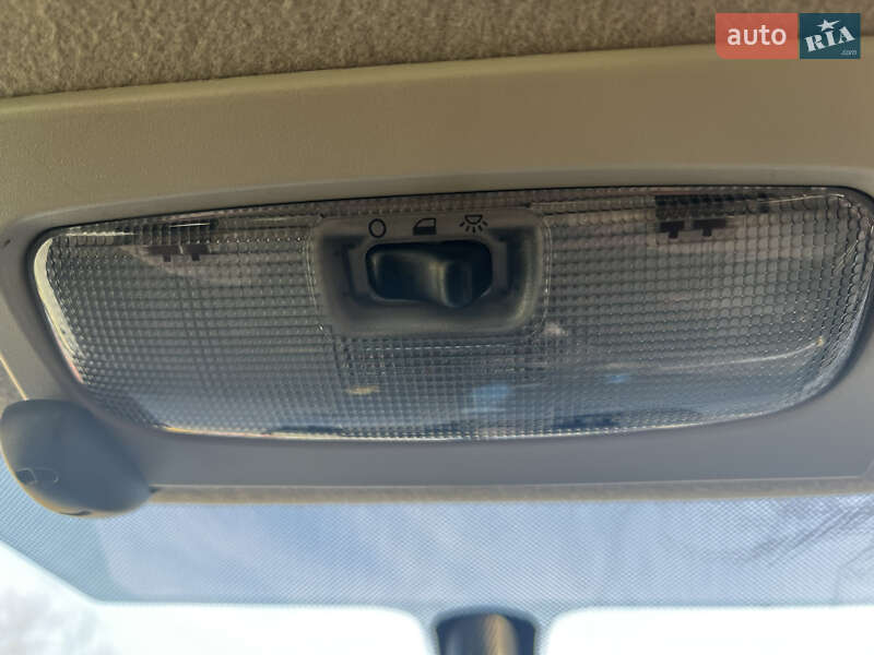 Минивэн Ford Focus C-Max 2005 в Шпитьках фото 17 Минивэн Ford Focus C-Max 2005 в Шпитьках