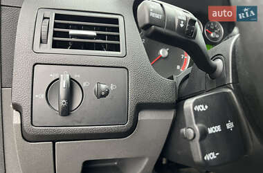 Минивэн Ford Focus C-Max 2006 в 