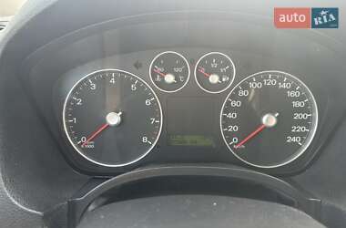 Минивэн Ford Focus C-Max 2003 в 