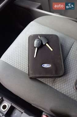 Мінівен Ford Focus C-Max 2005 в 