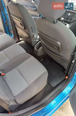 Минивэн Ford Focus C-Max 2005 в 