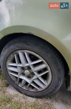 Минивэн Ford Focus C-Max 2006 в 