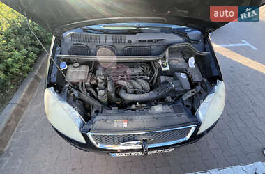 Мінівен Ford Focus C-Max 2006 в 