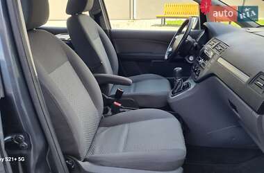 Мінівен Ford Focus C-Max 2005 в 