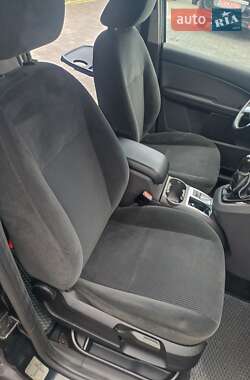 Минивэн Ford Focus C-Max 2004 в 