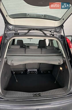 Мінівен Ford Focus C-Max 2010 в 