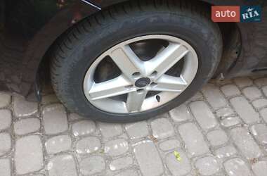 Минивэн Ford Focus C-Max 2010 в 