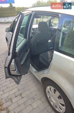 Мінівен Ford Focus C-Max 2006 в 