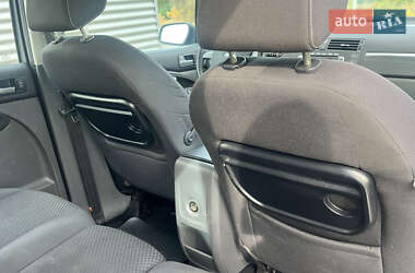 Мінівен Ford Focus C-Max 2008 в  фото 23 Мінівен Ford Focus C-Max 2008 в