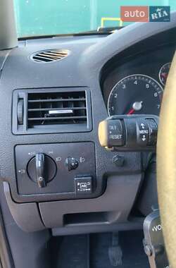Мінівен Ford Focus C-Max 2005 в 